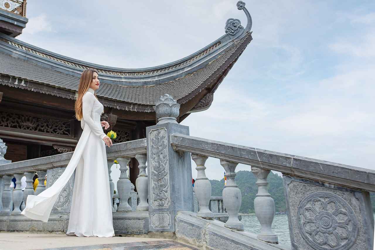 Celebrity Influence on the Khaki Trend