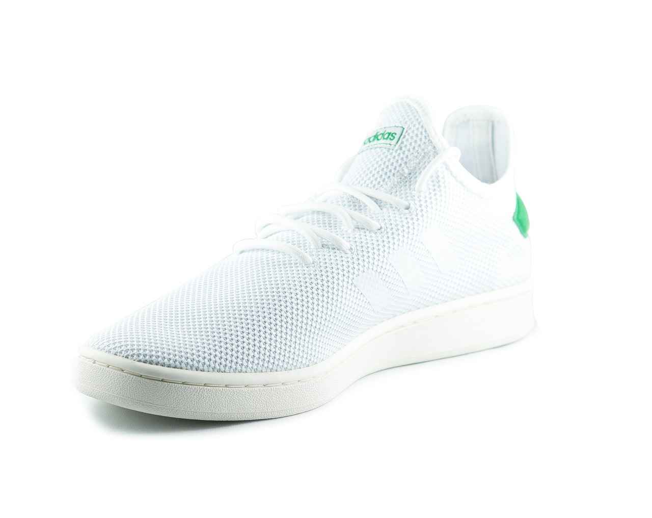 Unlocking the Style Potential of the New Balance 327 Unlocking the Style Potential of the New Balance 327