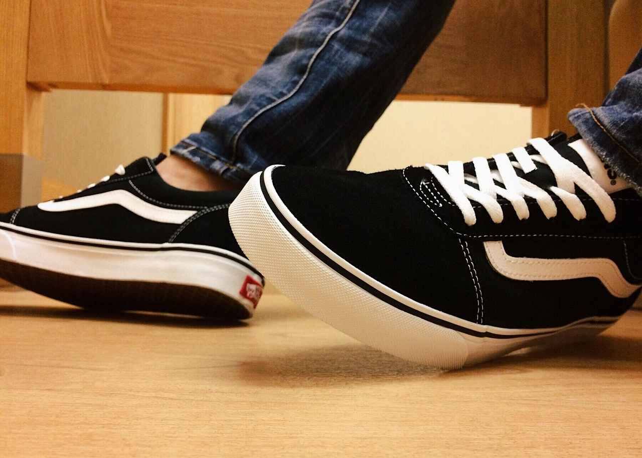 The Benefits of Color in Athletic Footwear