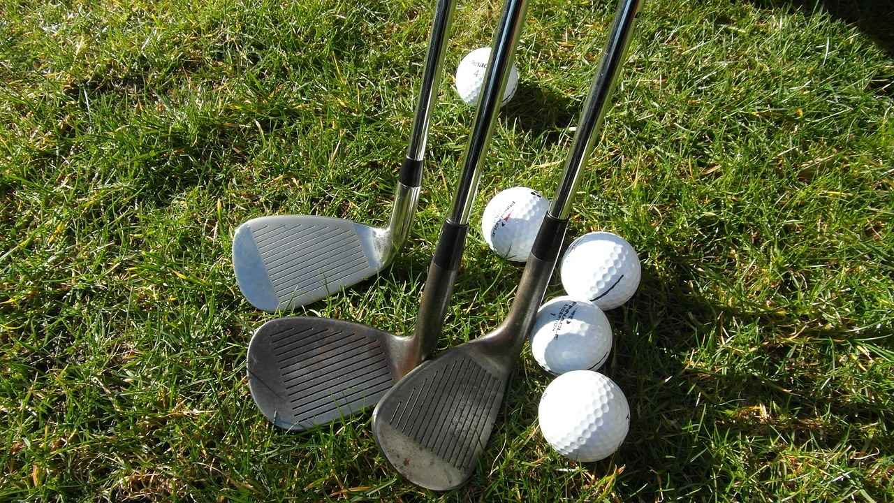New Balance Golf Shoes: Striking a Balance in Performance
