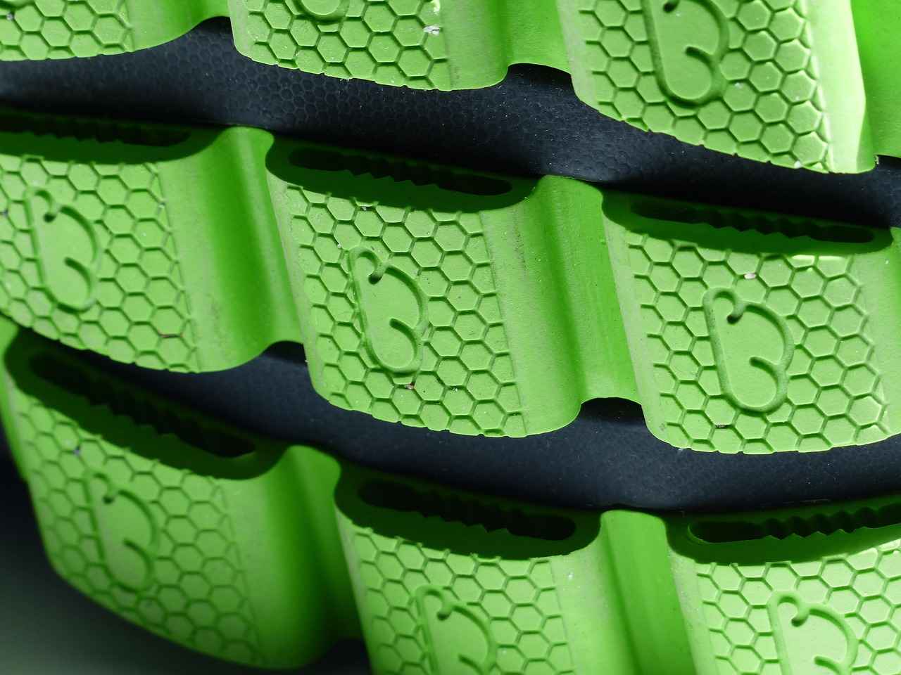Key Technologies in New Balance Trail Running Shoes