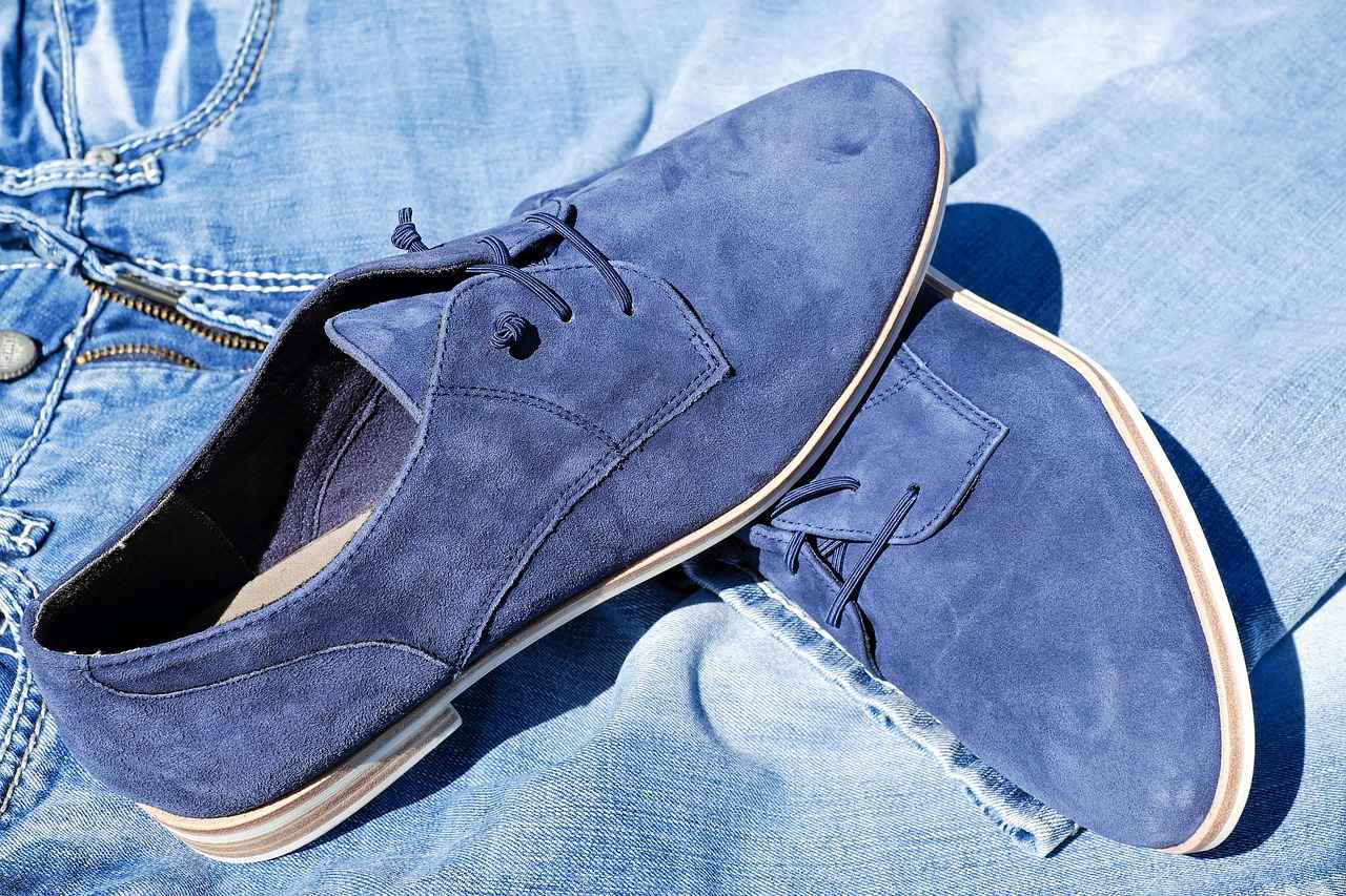 Top Shoe Trends of the Year: New Balance 860 v13