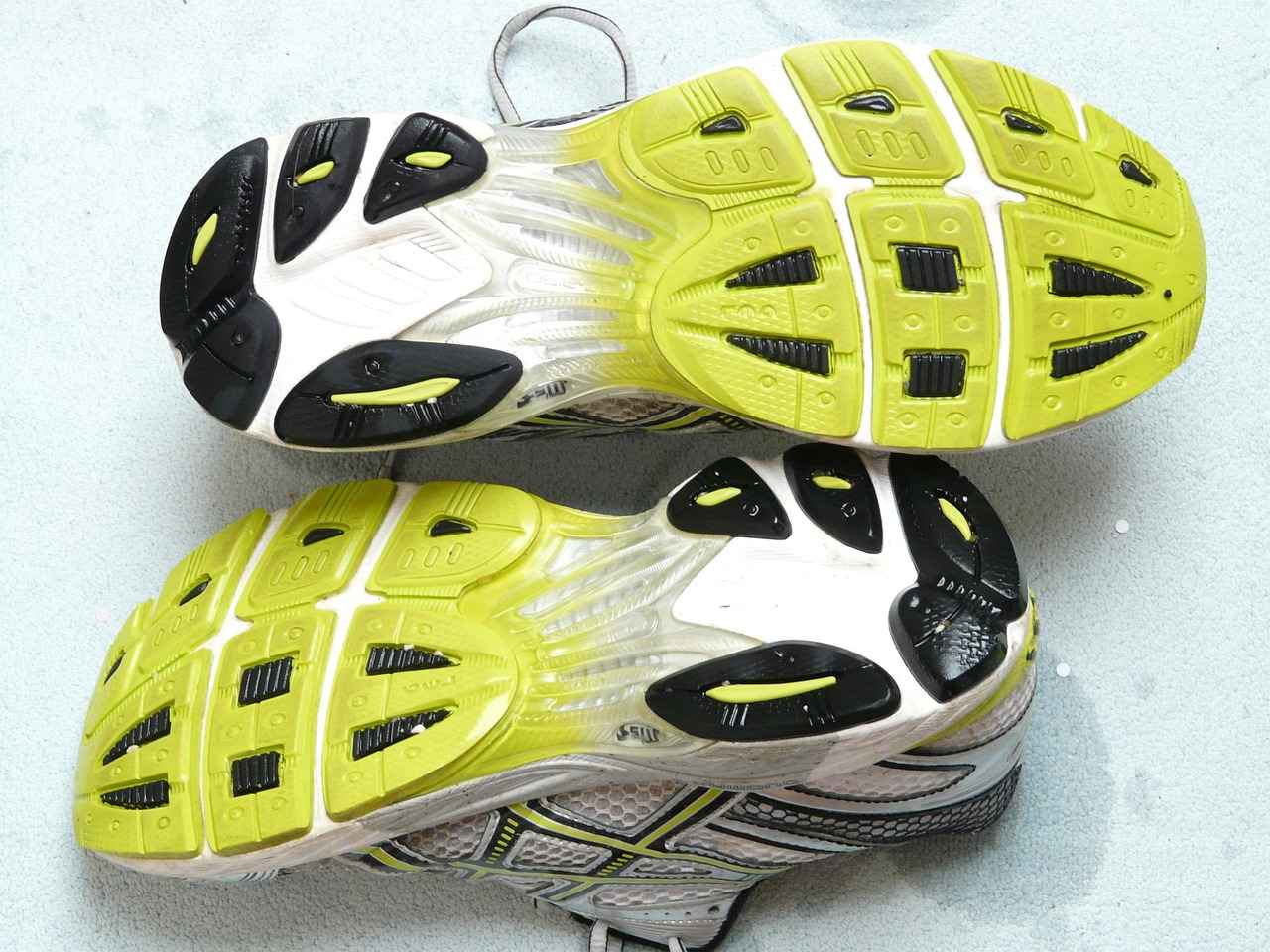 Design Features of New Balance Women's Running Shoes